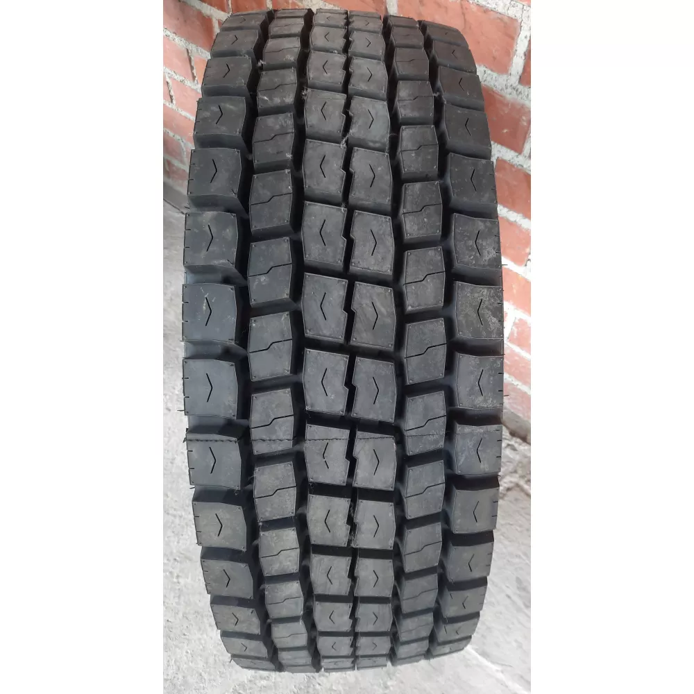 Грузовая шина 305/70 R19,5 Long March LM-329 18PR в Кизеле