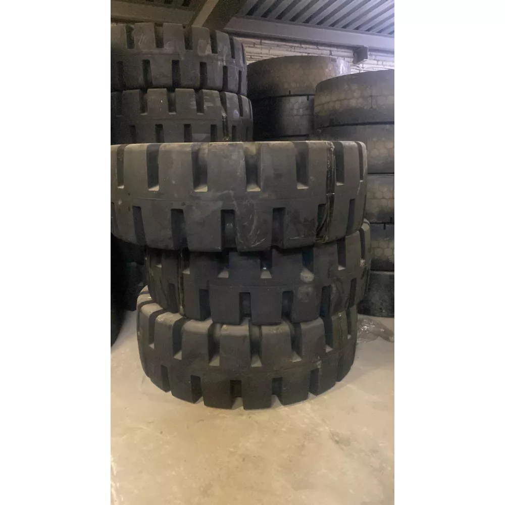 Спецшина 23,5 R25 Steel L5S 28PR в Кизеле